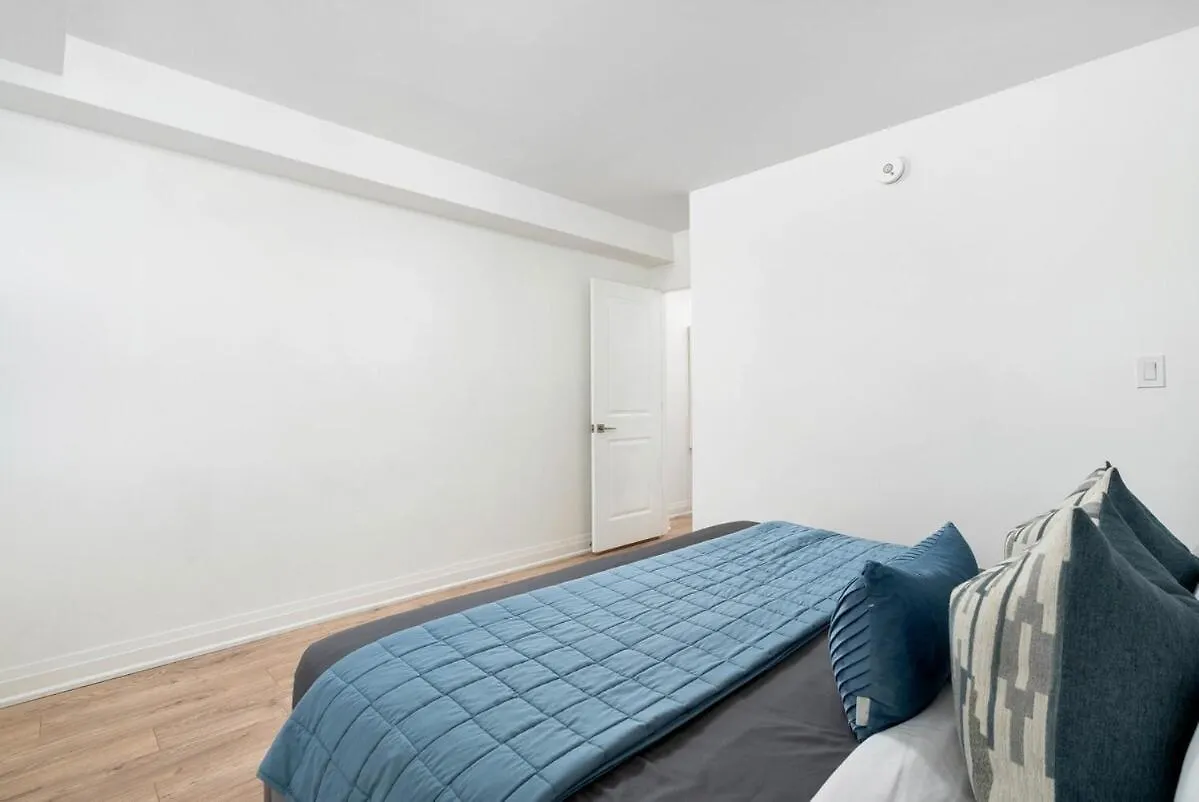 Modern Family Escape In Vibrant Ossington Apartment Toronto Canada