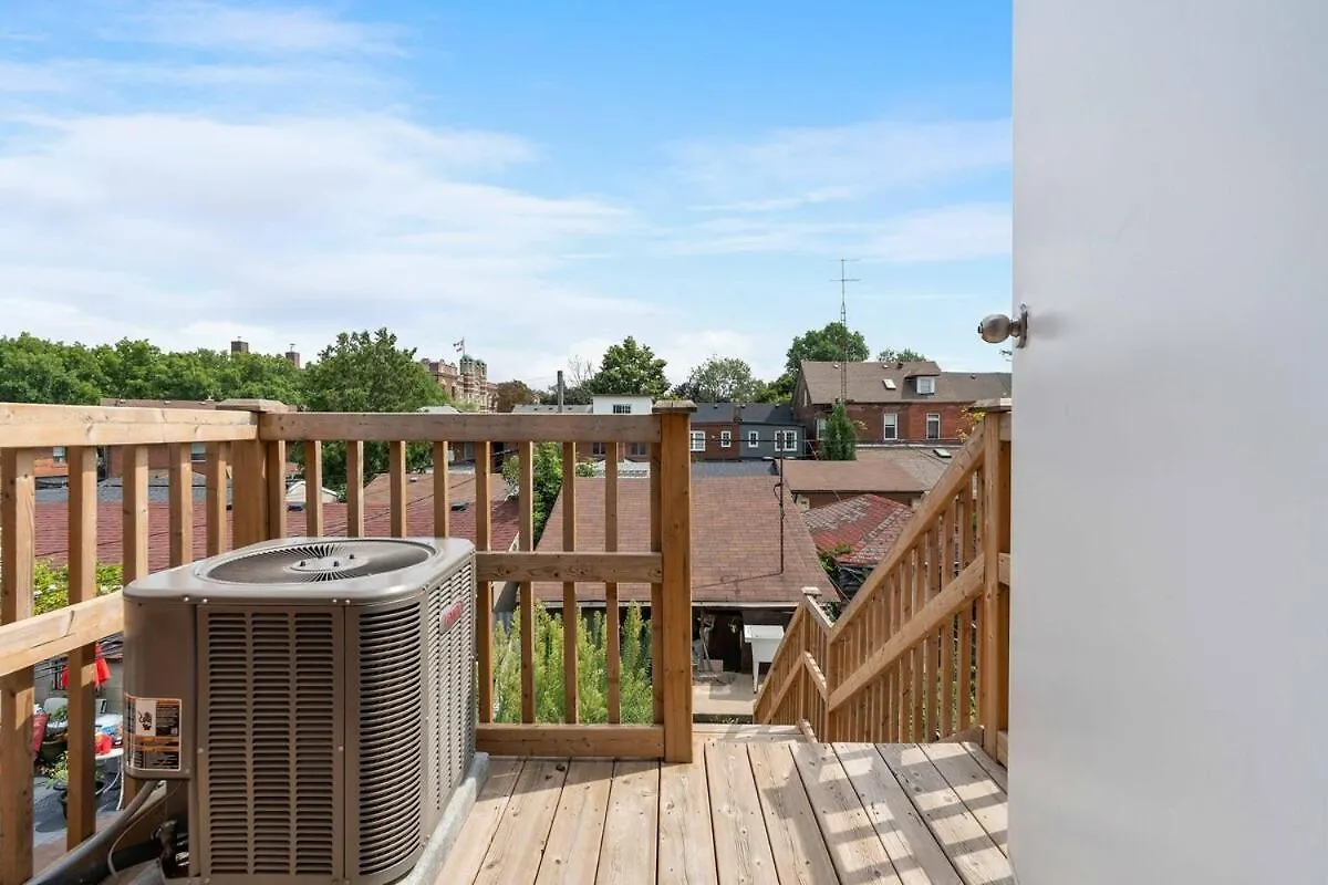 Apartamento Modern Family Escape In Vibrant Ossington Toronto