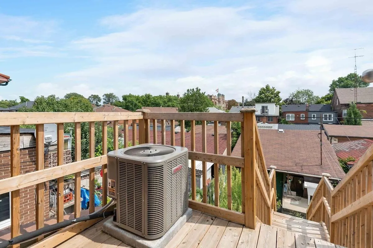 Apartamento Modern Family Escape In Vibrant Ossington Toronto